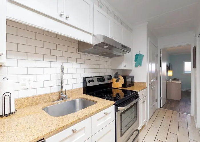 Worcester House 502